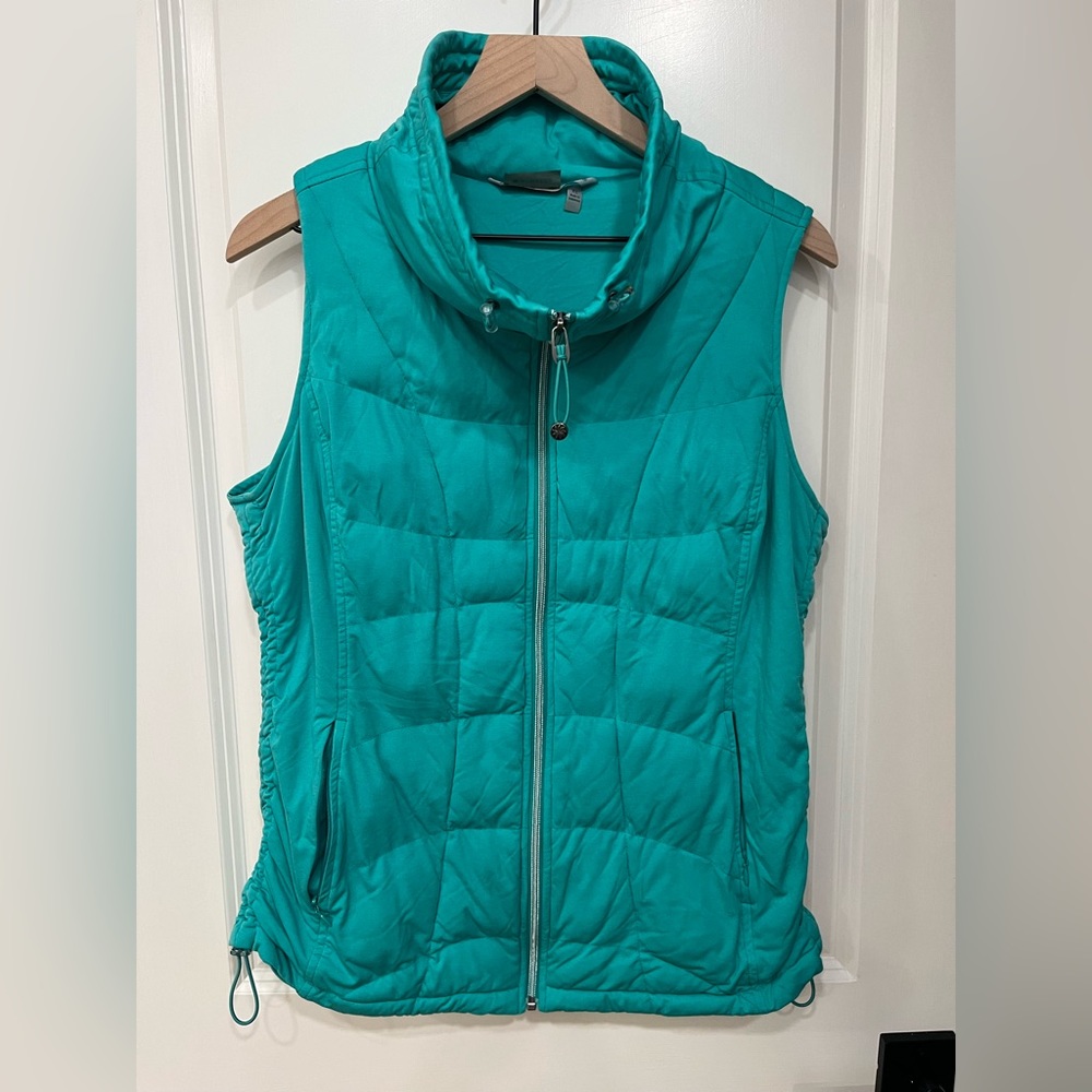 Athleta Cowl Neck Vest EUC